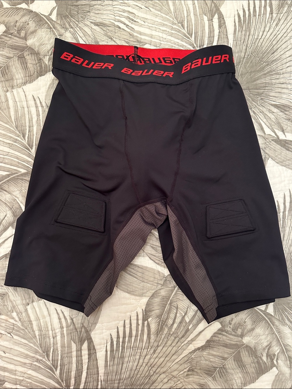 NEVER WORN Bauer Black Compression Hockey Shorts removable jock